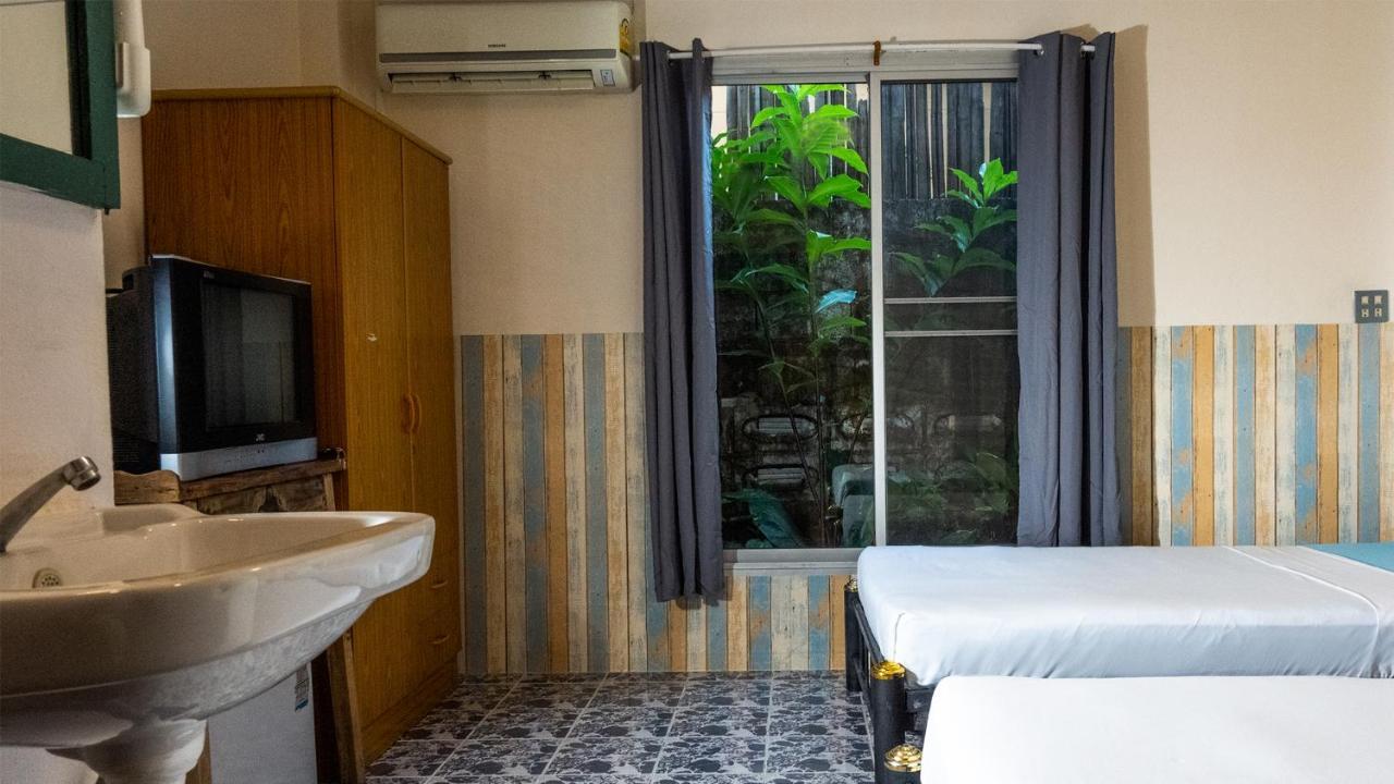 Sabina Guesthouse Kamala Buitenkant foto